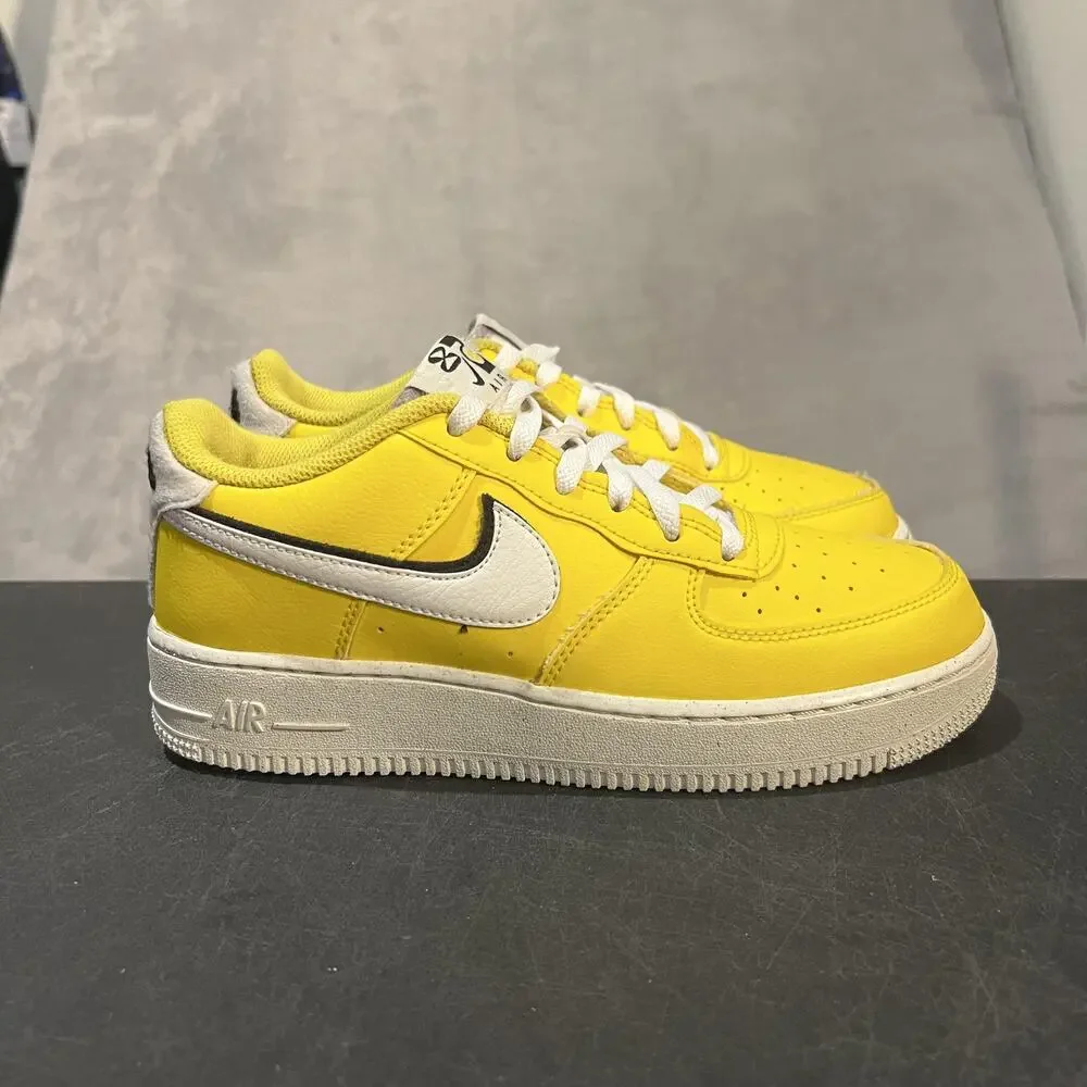 Nike Air Force 1 Low LV8 82 Shoes Youth 6 White Yellow DQ0359-700 Swoosh Leather